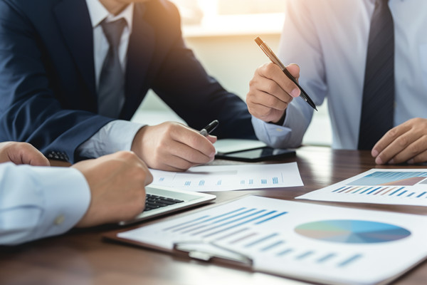 預算分析：通過數(shù)據(jù)分析，優(yōu)化預算管理