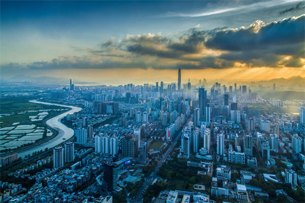 精準(zhǔn)把握市場脈搏，制定經(jīng)營計(jì)劃，引領(lǐng)企業(yè)搶占先機(jī)
