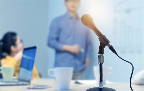 企業(yè)文化如何深度融合HR管理，增強(qiáng)團(tuán)隊(duì)凝聚力？