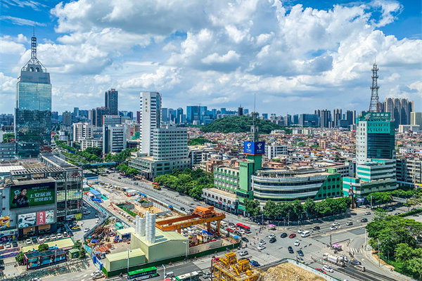 佛山管理咨詢公司深度助力，企業(yè)如何加速突破成長天花板？