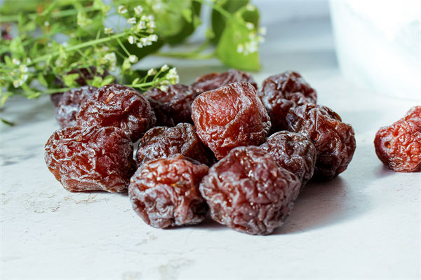 商家回應2顆話梅128元，企業(yè)營銷管理有何啟示？