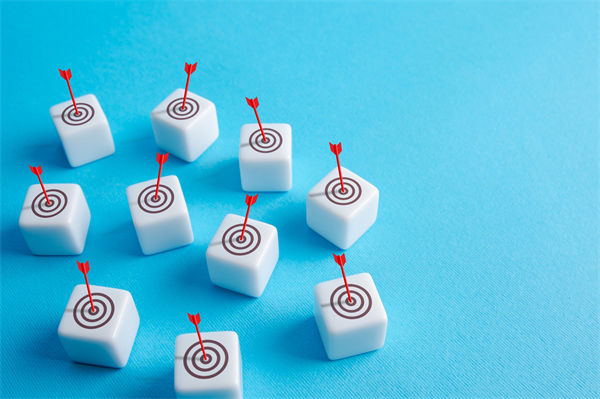 白酒遇冷，集體“降度”，關聯企業有何營銷啟示？