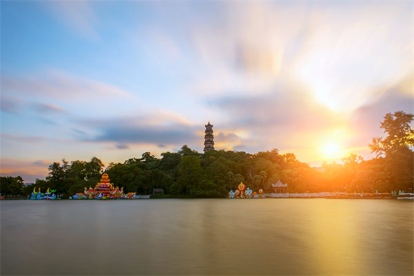 企業(yè)擴(kuò)張遇管理瓶頸增長停滯，惠州管理咨詢能劈開困局嗎？
