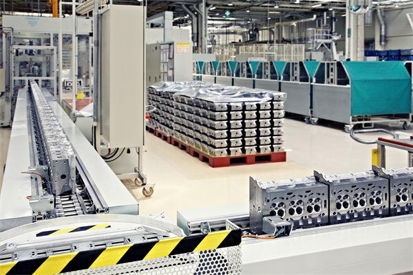 中小企業(yè)應(yīng)用精益生產(chǎn)，面臨哪些特殊挑戰(zhàn)與機(jī)遇？